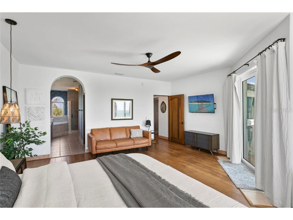 8440 W Gulf Boulevard Treasure Island FL 33706 TB8408057 image37