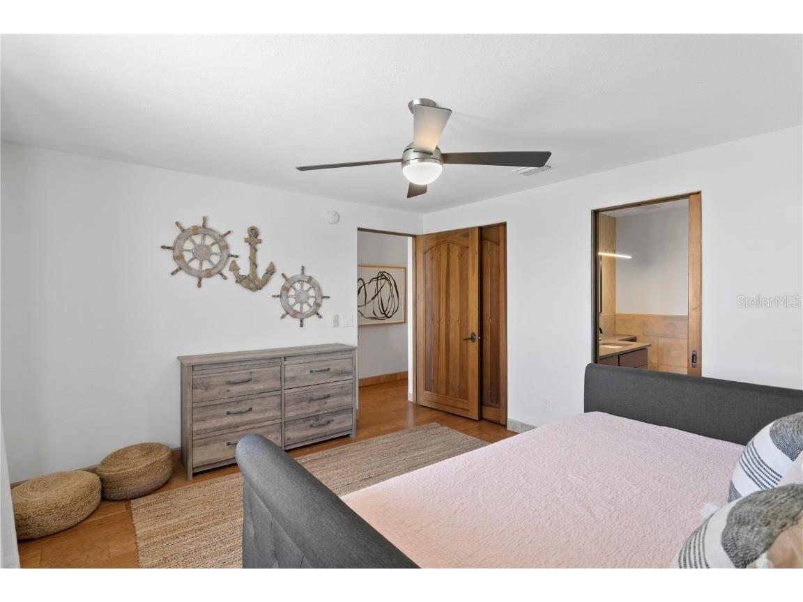 8440 W Gulf Boulevard Treasure Island FL 33706 TB8408057 image47