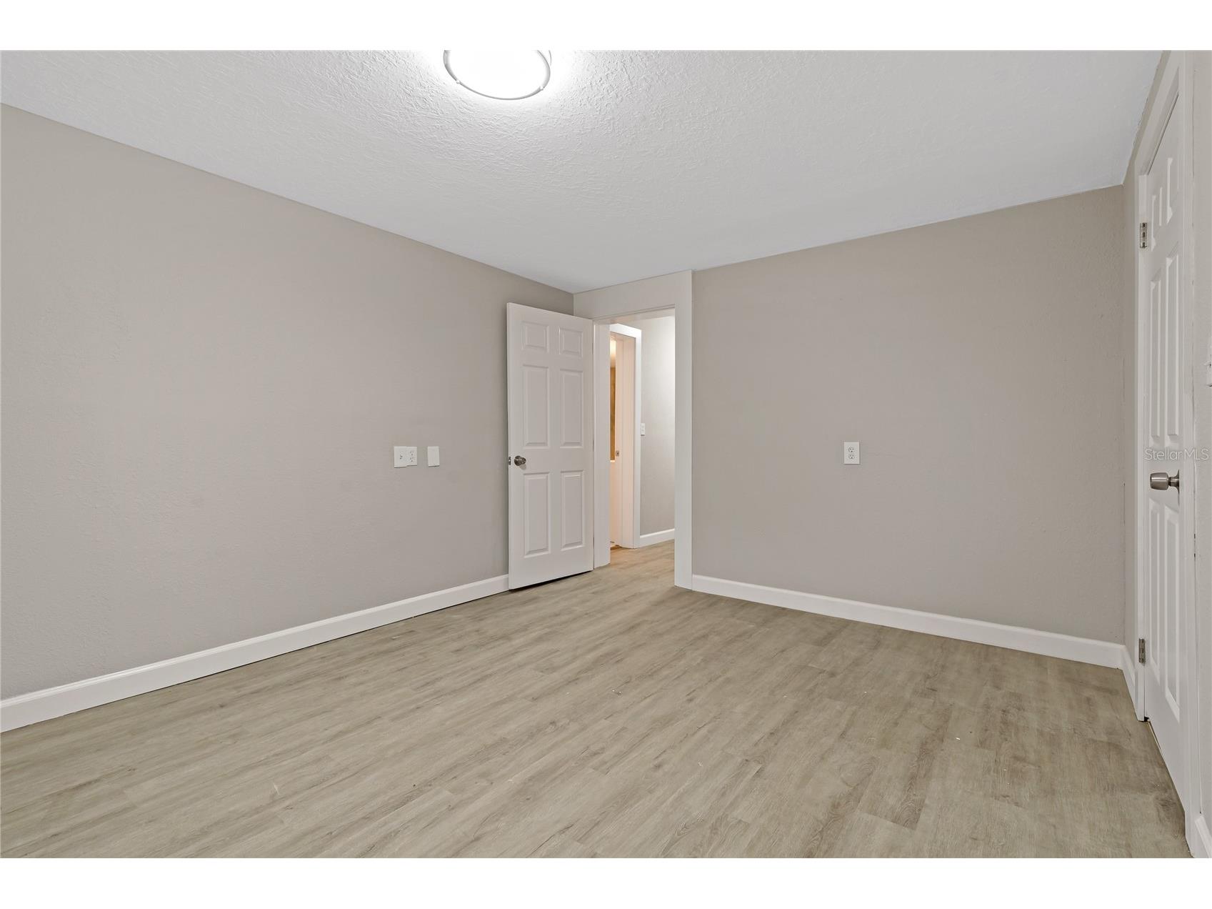 8441 Bayshore Drive Treasure Island FL 33706 TB8494951 image17