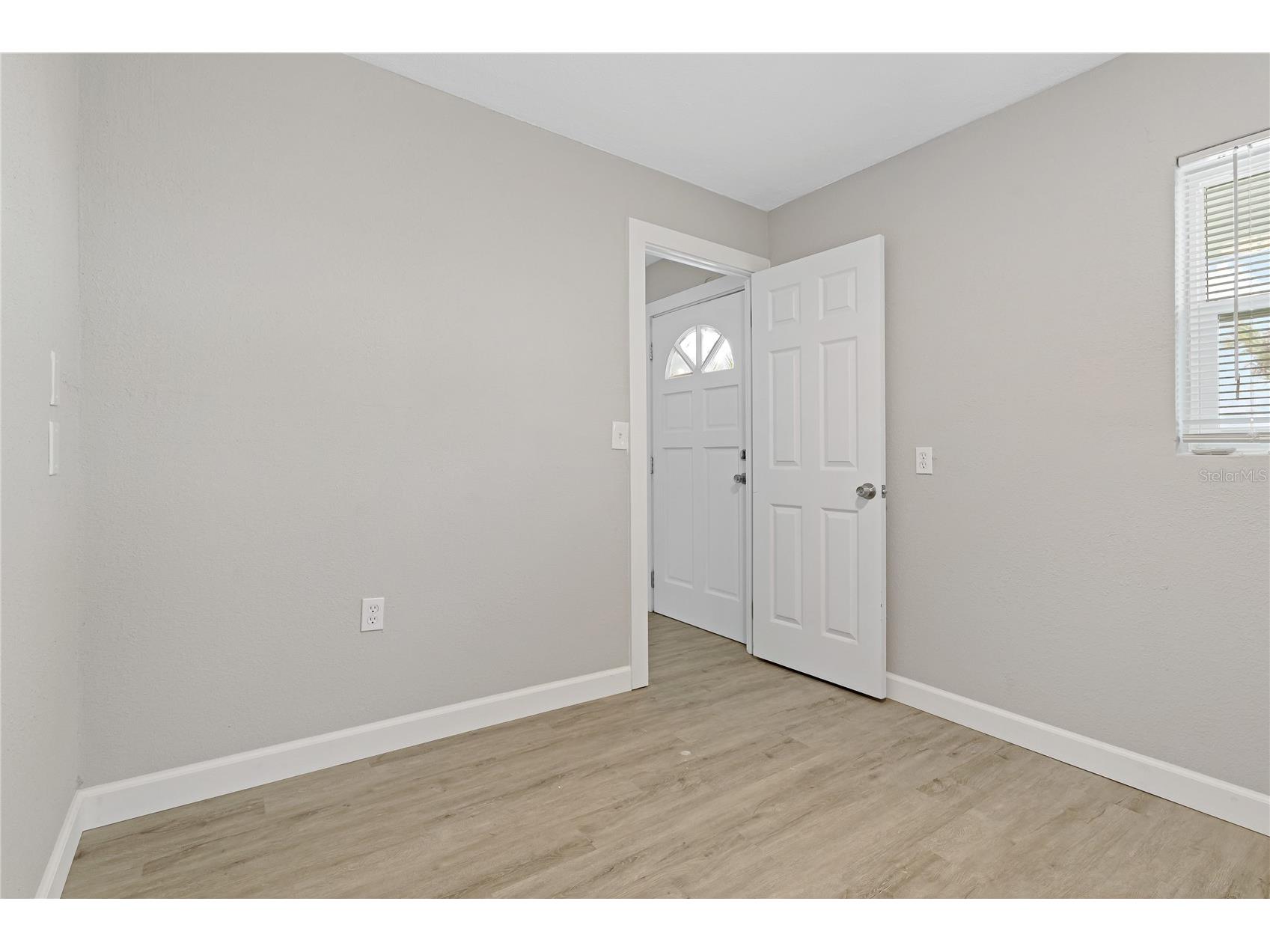 8441 Bayshore Drive Treasure Island FL 33706 TB8494951 image19