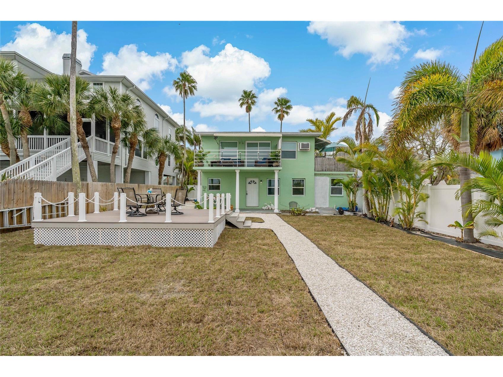 8441 Bayshore Drive Treasure Island FL 33706 TB8494951 image2