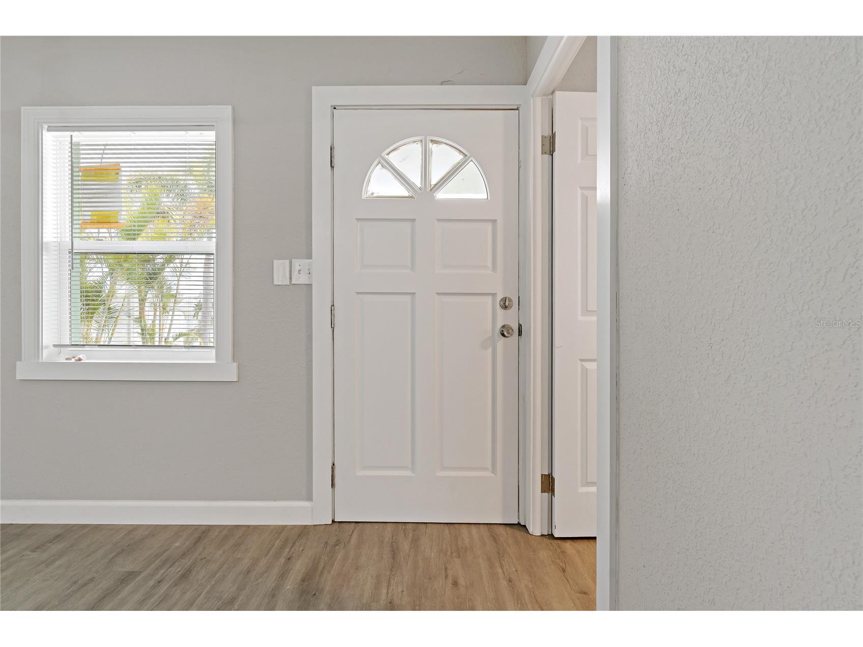 8441 Bayshore Drive Treasure Island FL 33706 TB8494951 image4