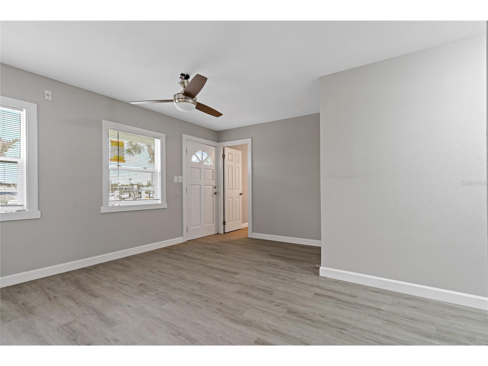 8441 Bayshore Drive Treasure Island FL 33706 TB8494951 image7