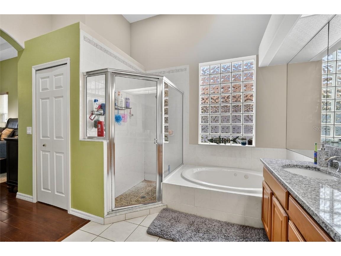 8443 Sailing Loop Lakewood Ranch FL 34202 A4658492 image17