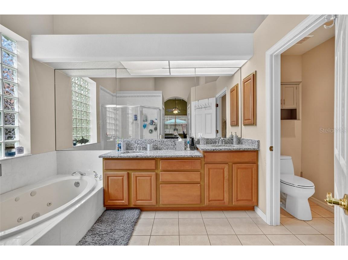 8443 Sailing Loop Lakewood Ranch FL 34202 A4658492 image18