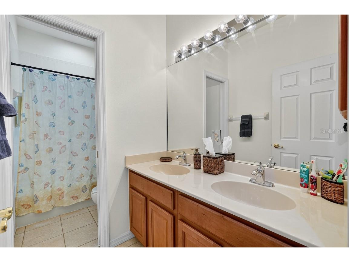 8443 Sailing Loop Lakewood Ranch FL 34202 A4658492 image22