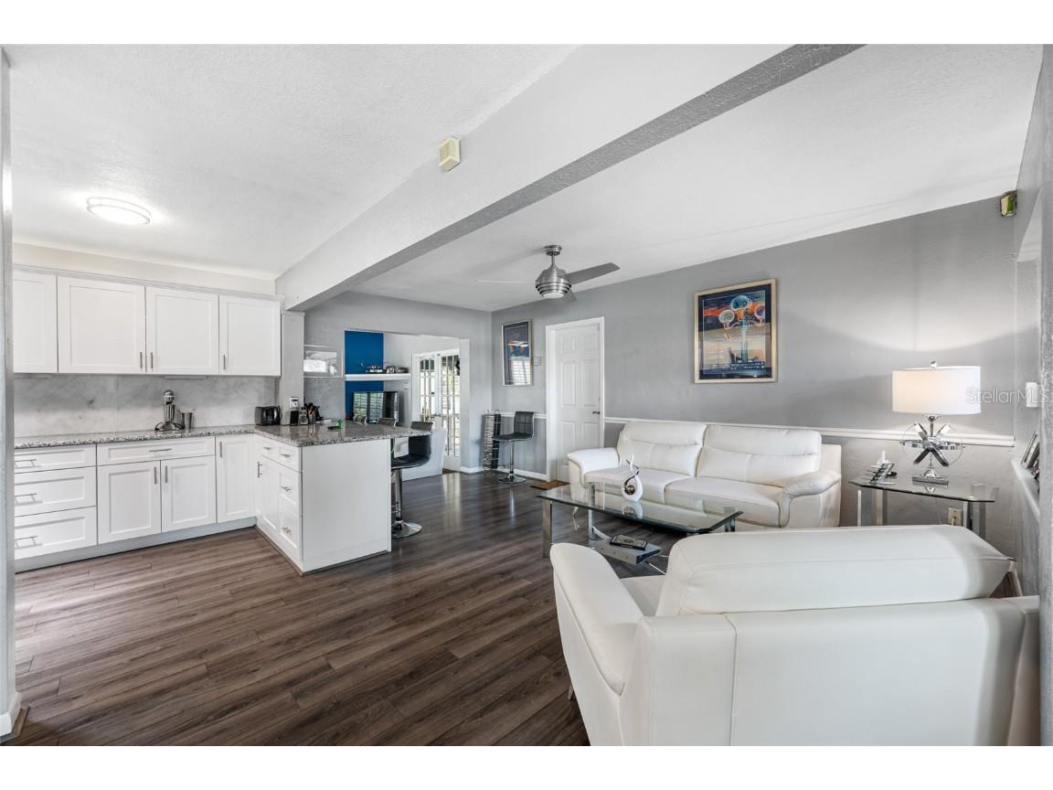 8444 8th Way N Saint Petersburg FL 33702 TB8458387 image5