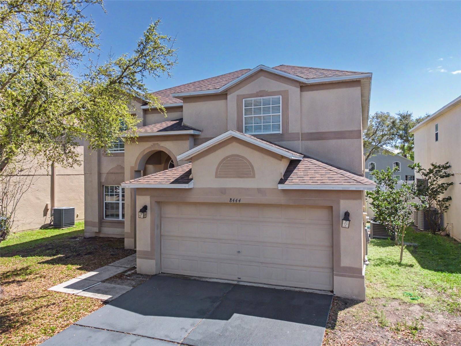 8444 Carriage Pointe Drive Gibsonton FL 33534 TB8488805 image1