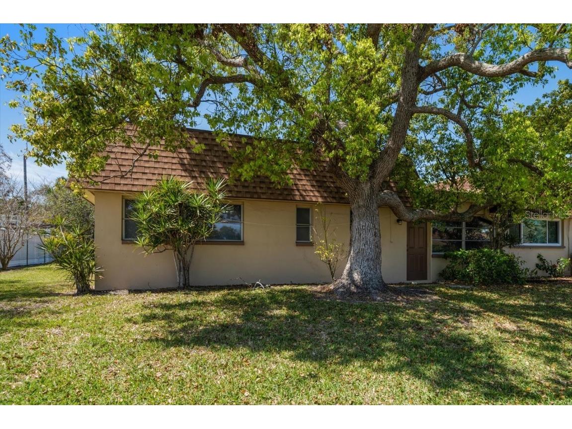 8445 Calais N Pinellas Park FL 33781 TB8364821 image20