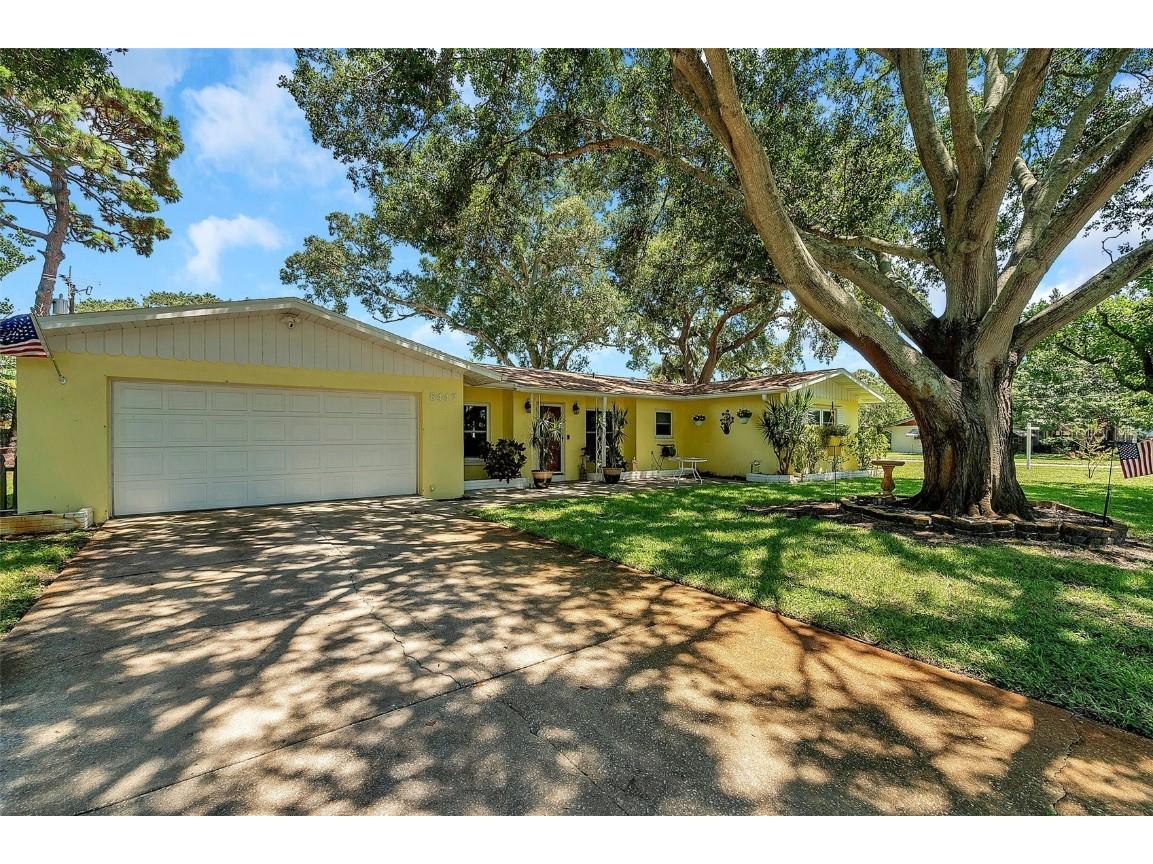8447 Robin Road Largo FL 33777 U8209836 image1