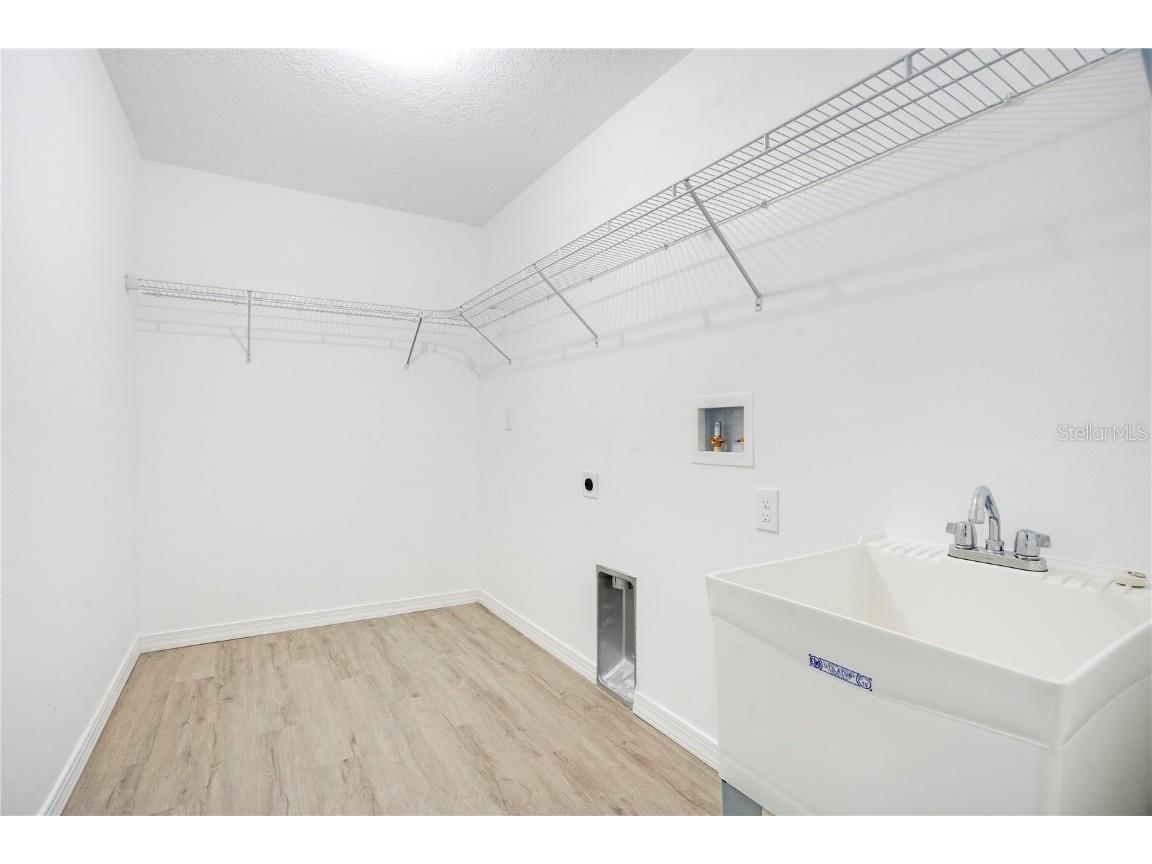 8448 Balm Street Weeki Wachee FL 34607 O6365014 image29