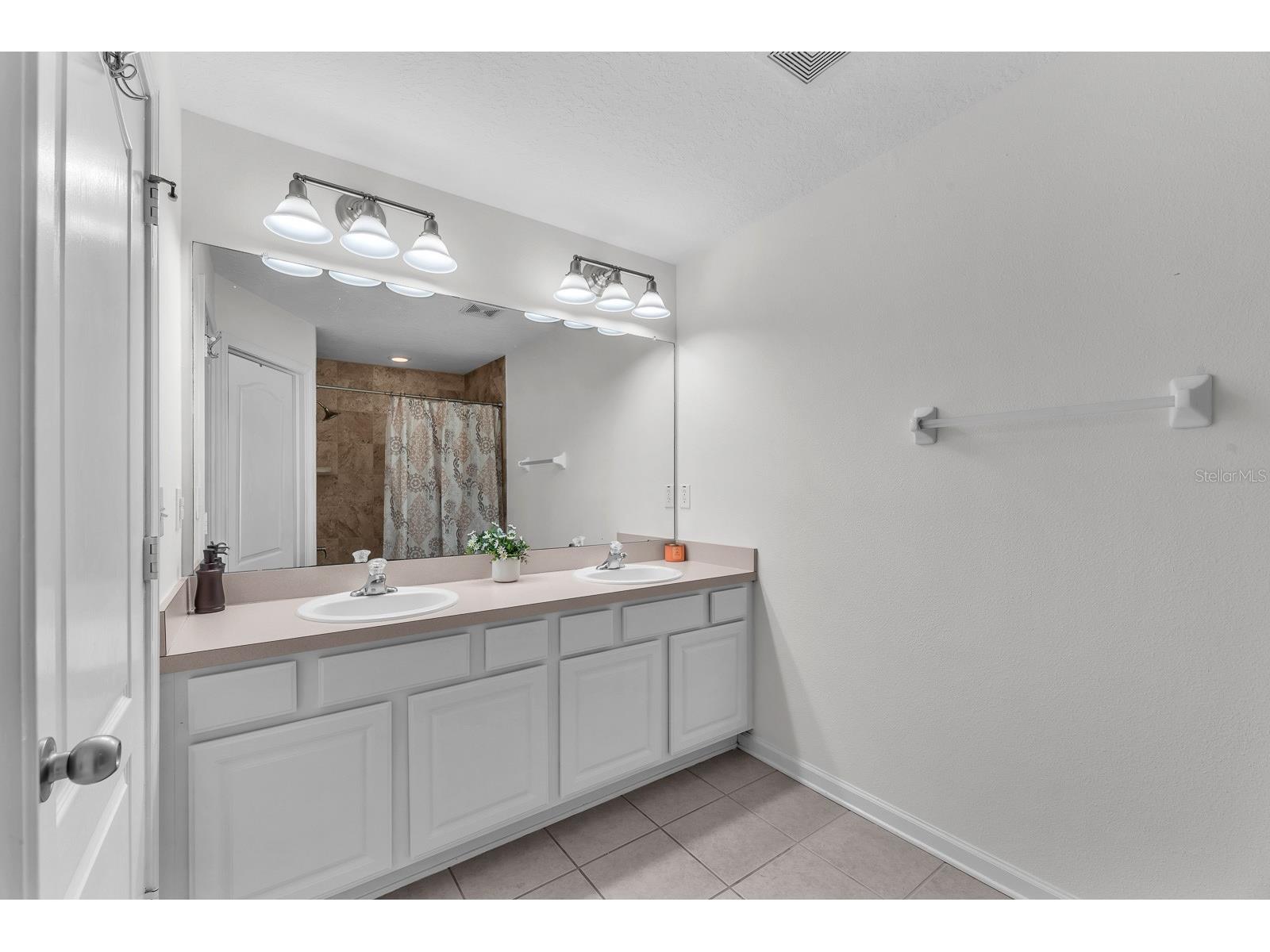 8448 Sandy Beach Street Tampa FL 33634 TB8513056 image14