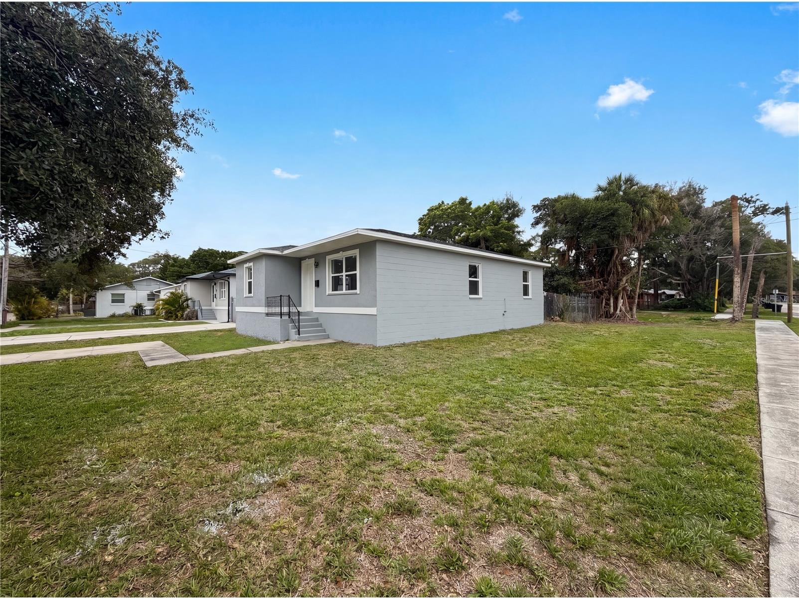 845 40th Avenue S Saint Petersburg FL 33705 O6414082 image24