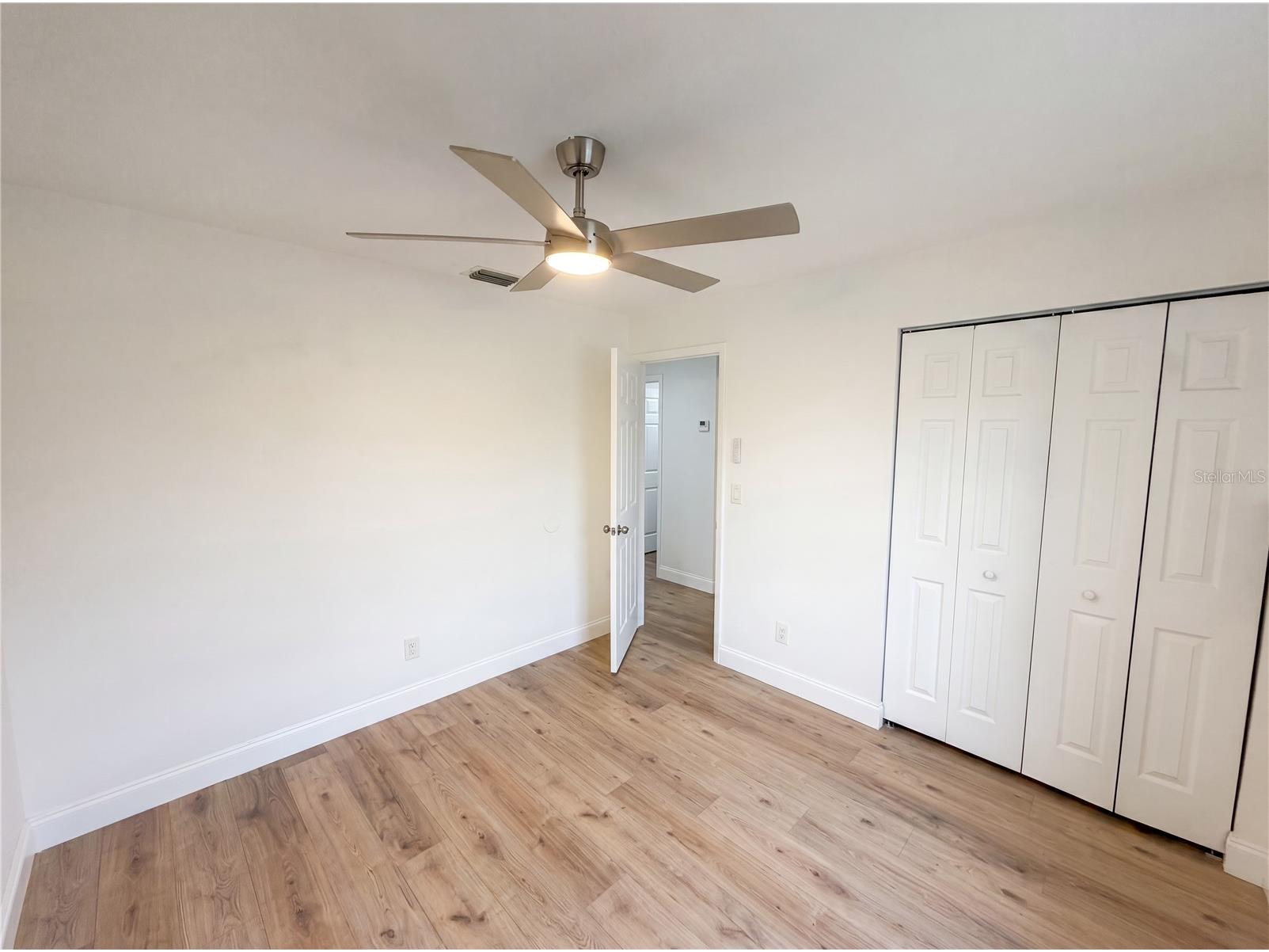 845 40th Avenue S Saint Petersburg FL 33705 O6414082 image4