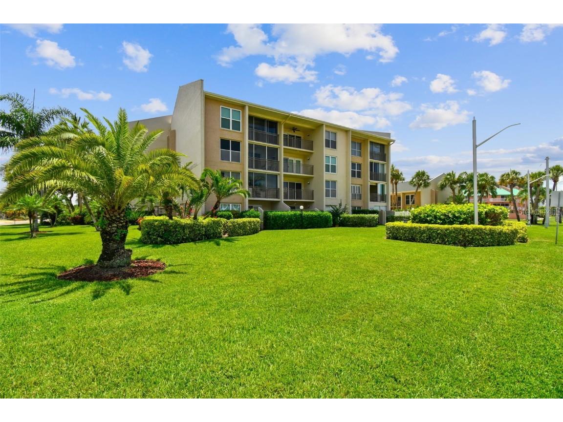 845 Benjamin Franklin Drive #101 Sarasota FL 34236 A4649340 image1