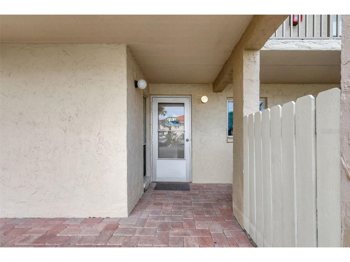 845 Benjamin Franklin Drive #101 Sarasota FL 34236 A4649340 image14