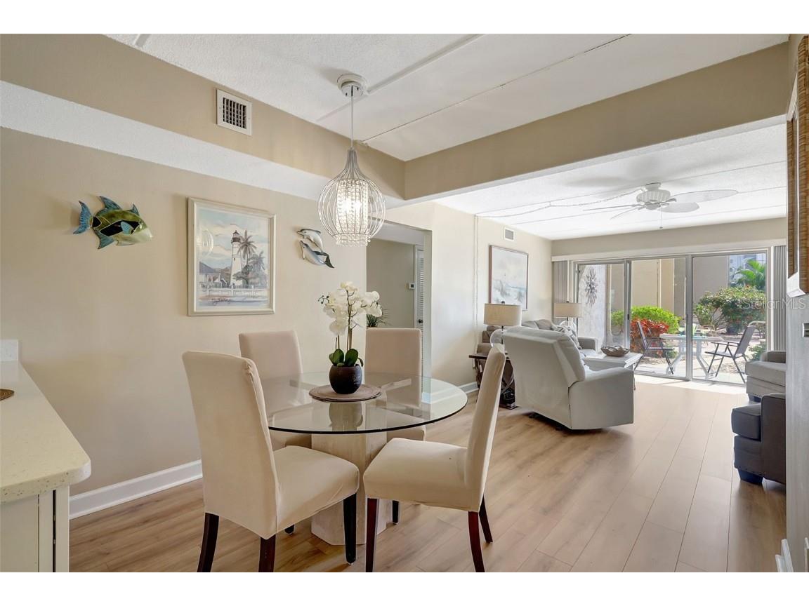 845 Benjamin Franklin Drive #101 Sarasota FL 34236 A4649340 image16