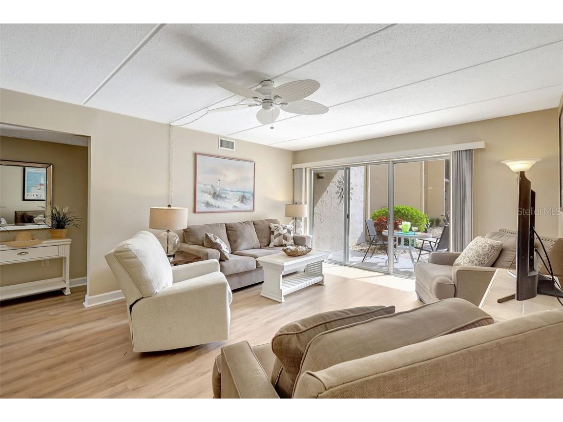 845 Benjamin Franklin Drive #101 Sarasota FL 34236 A4649340 image17