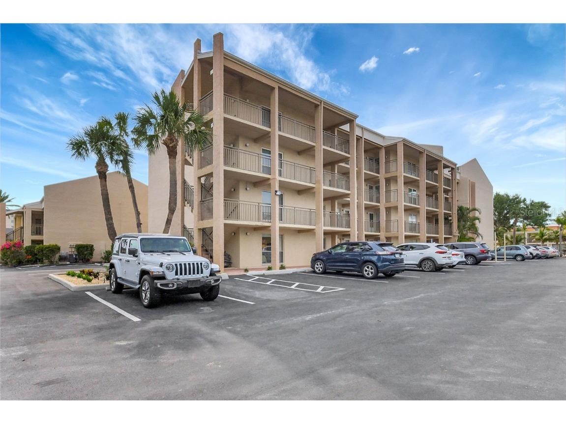 845 Benjamin Franklin Drive #101 Sarasota FL 34236 A4649340 image3