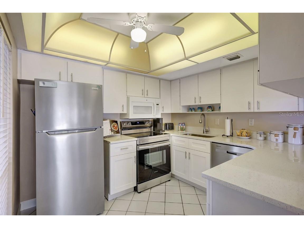 845 Benjamin Franklin Drive #101 Sarasota FL 34236 A4649340 image35