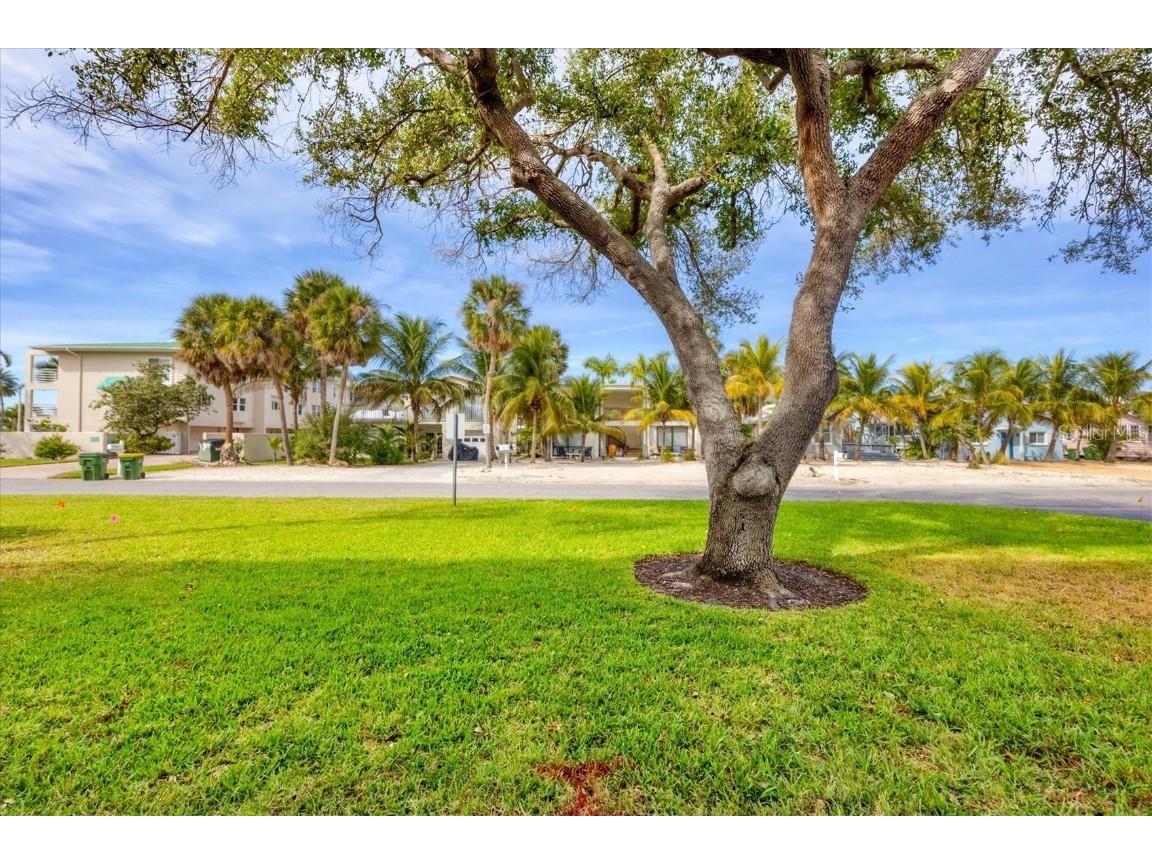 845 Benjamin Franklin Drive #104 Sarasota FL 34236 - GULF OF AMERICA A4671905 image33