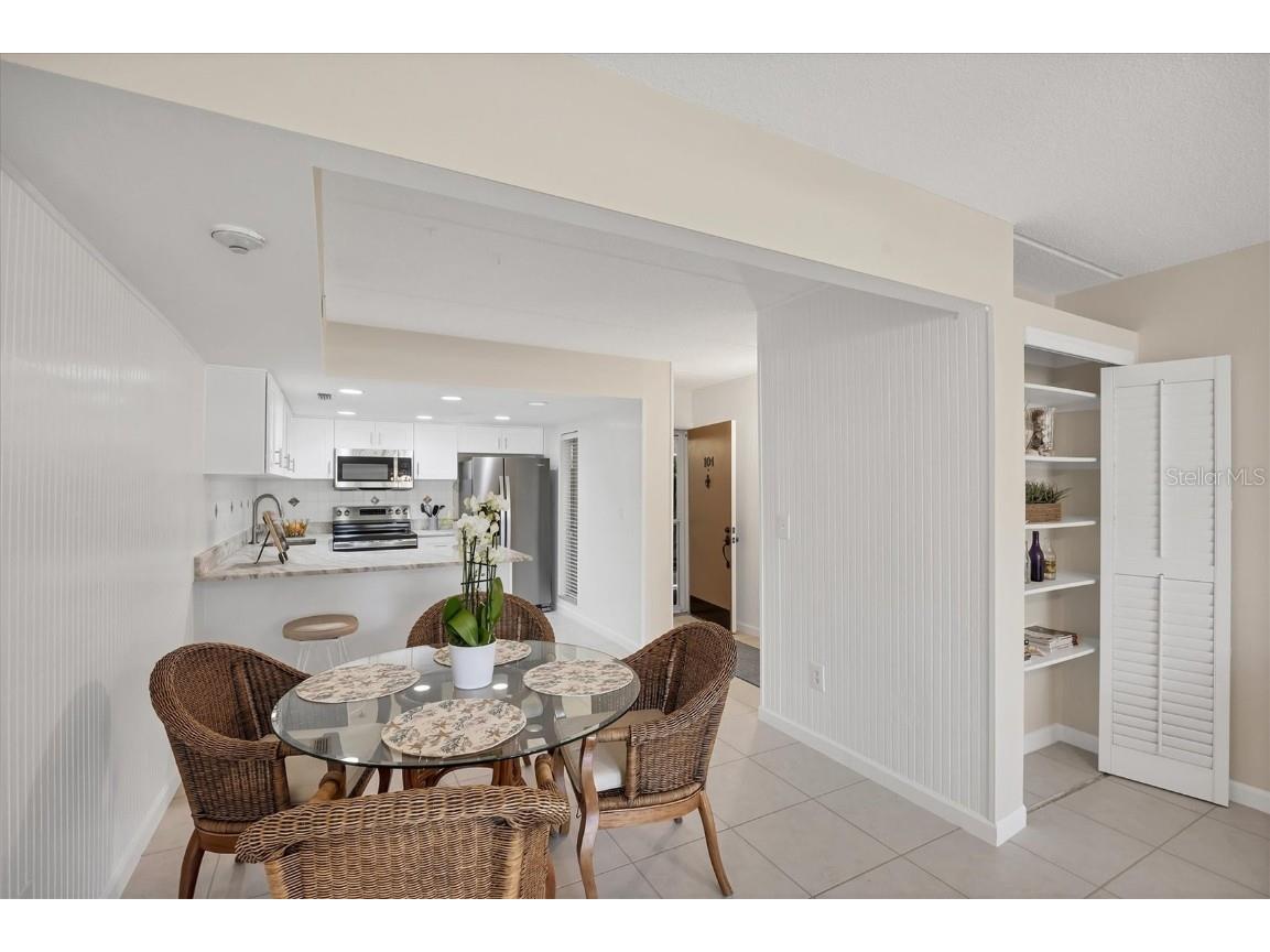 845 Benjamin Franklin Drive #104 Sarasota FL 34236 - GULF OF AMERICA A4671905 image8