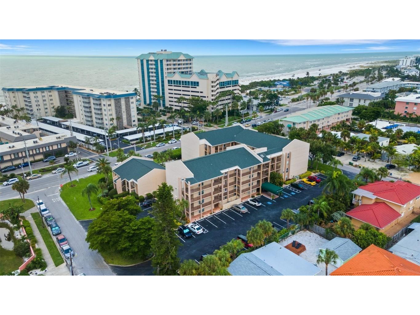 845 Benjamin Franklin Drive #202 Sarasota FL 34236 A4618959 image1