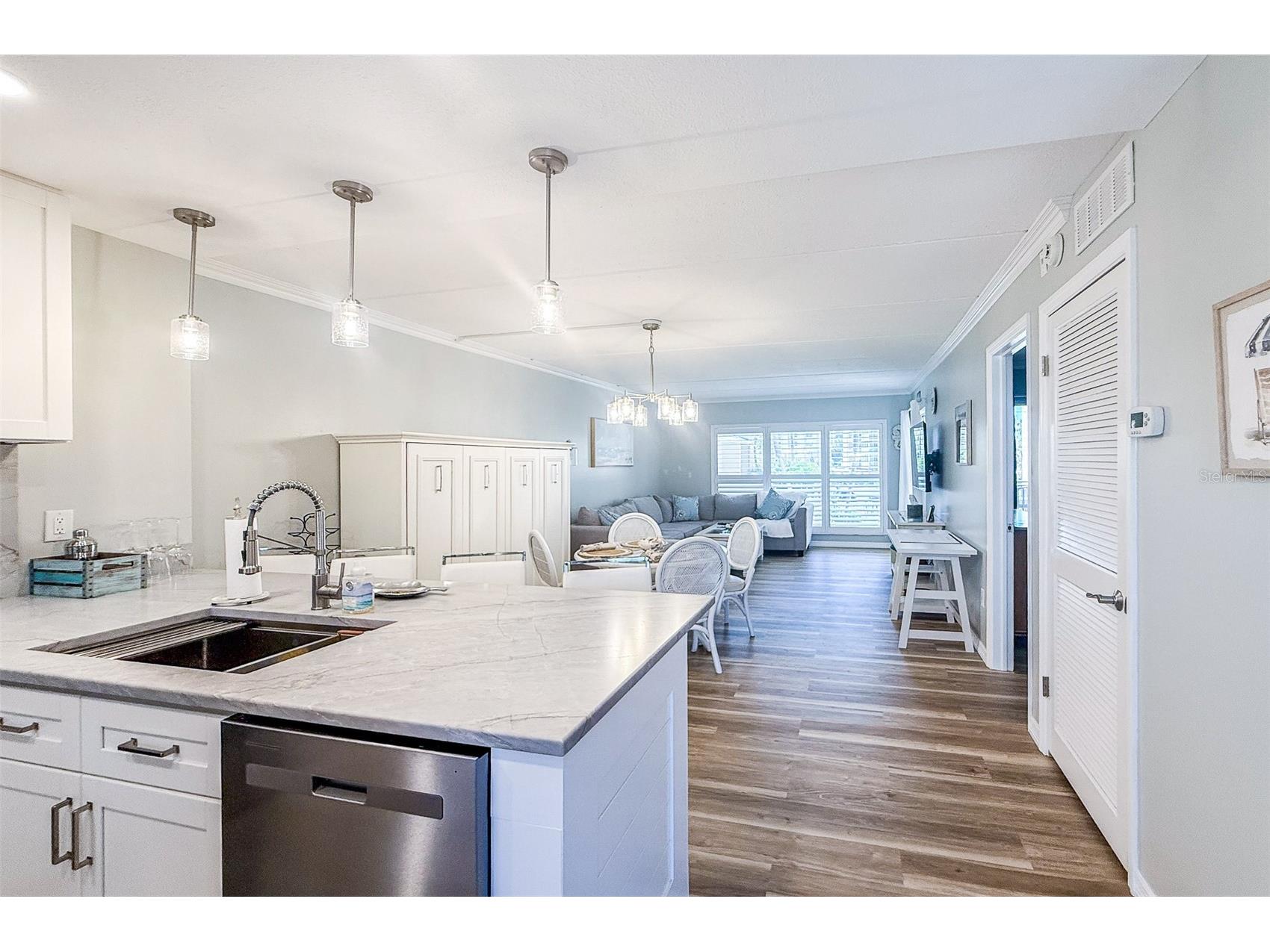 845 Benjamin Franklin Drive #202 Sarasota FL 34236 A4687934 image14
