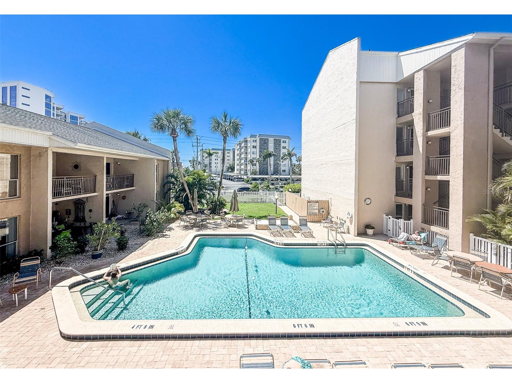 845 Benjamin Franklin Drive #202 Sarasota FL 34236 A4687934 image27