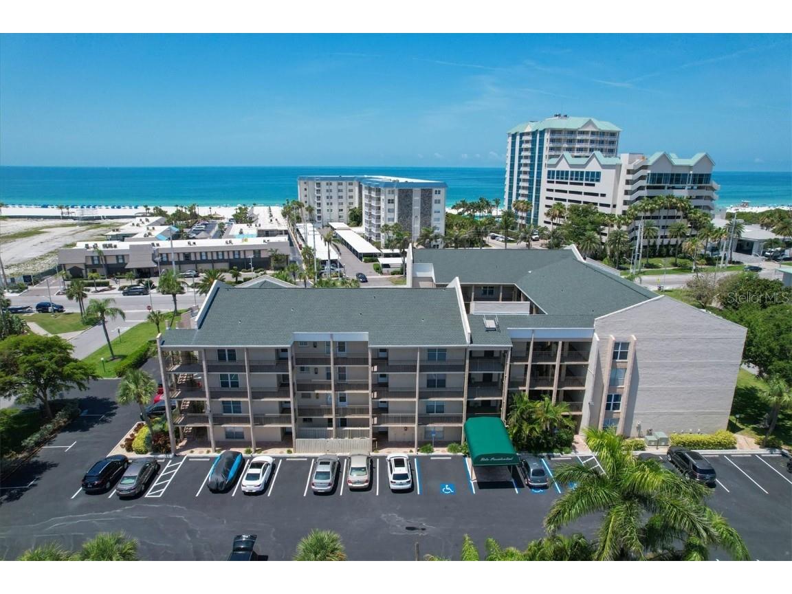 845 Benjamin Franklin Drive #208 Sarasota FL 34236 A4569819 image1