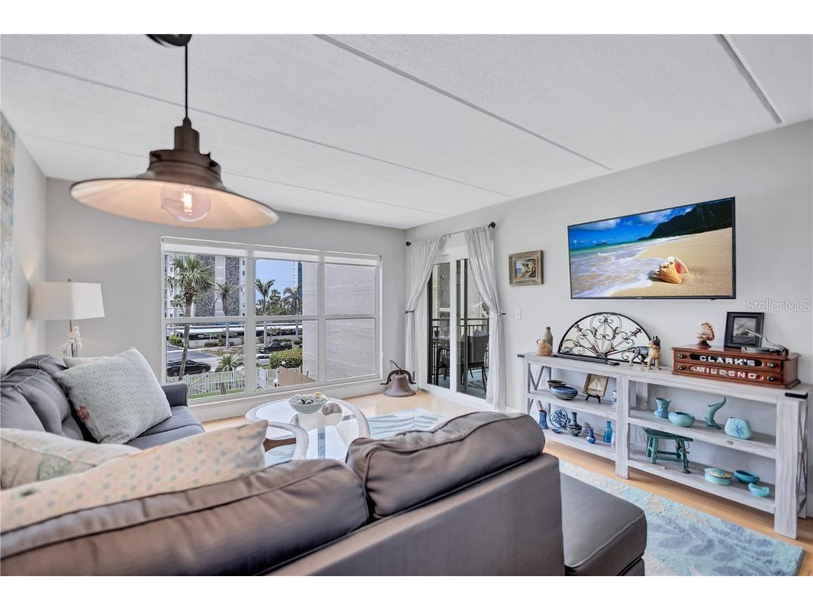 845 Benjamin Franklin Drive #302 Sarasota FL 34236 A4651519 image10