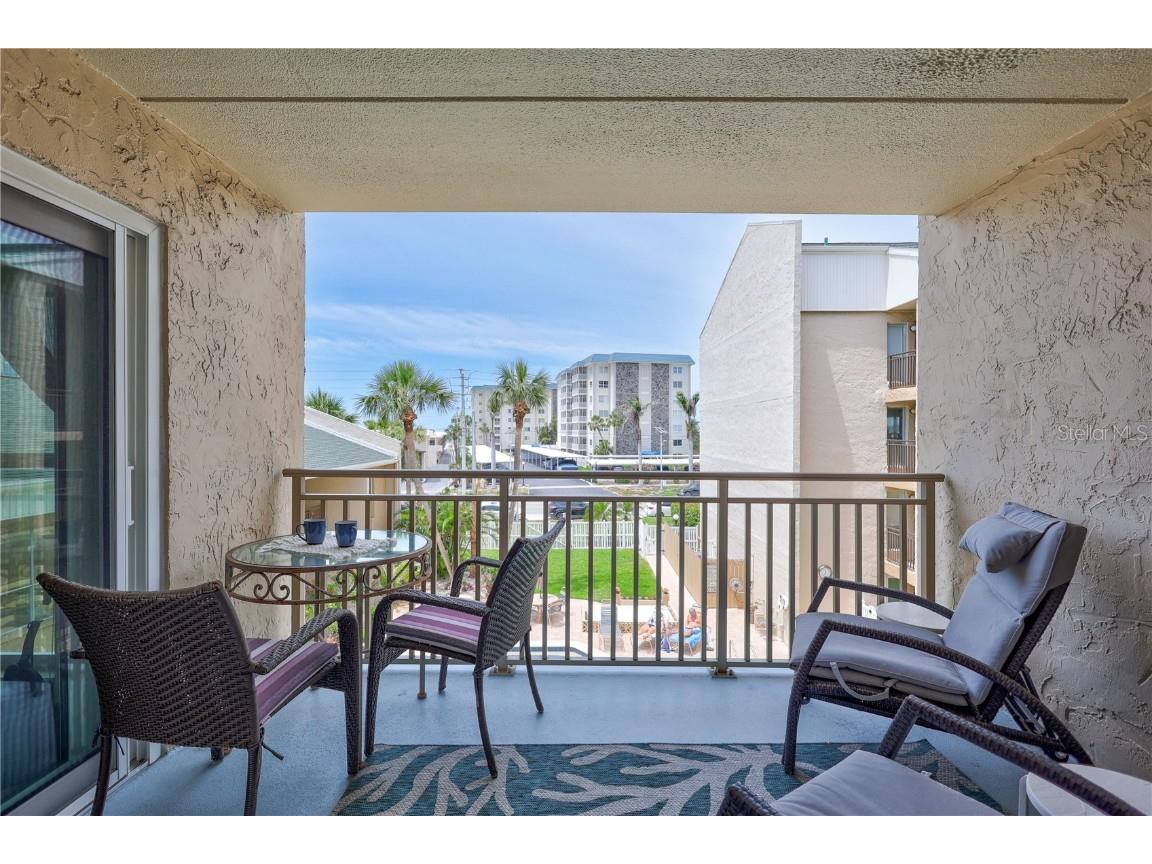 845 Benjamin Franklin Drive #302 Sarasota FL 34236 A4651519 image12