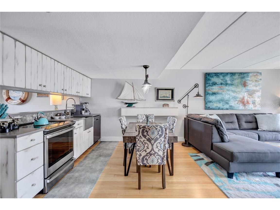 845 Benjamin Franklin Drive #302 Sarasota FL 34236 A4651519 image17