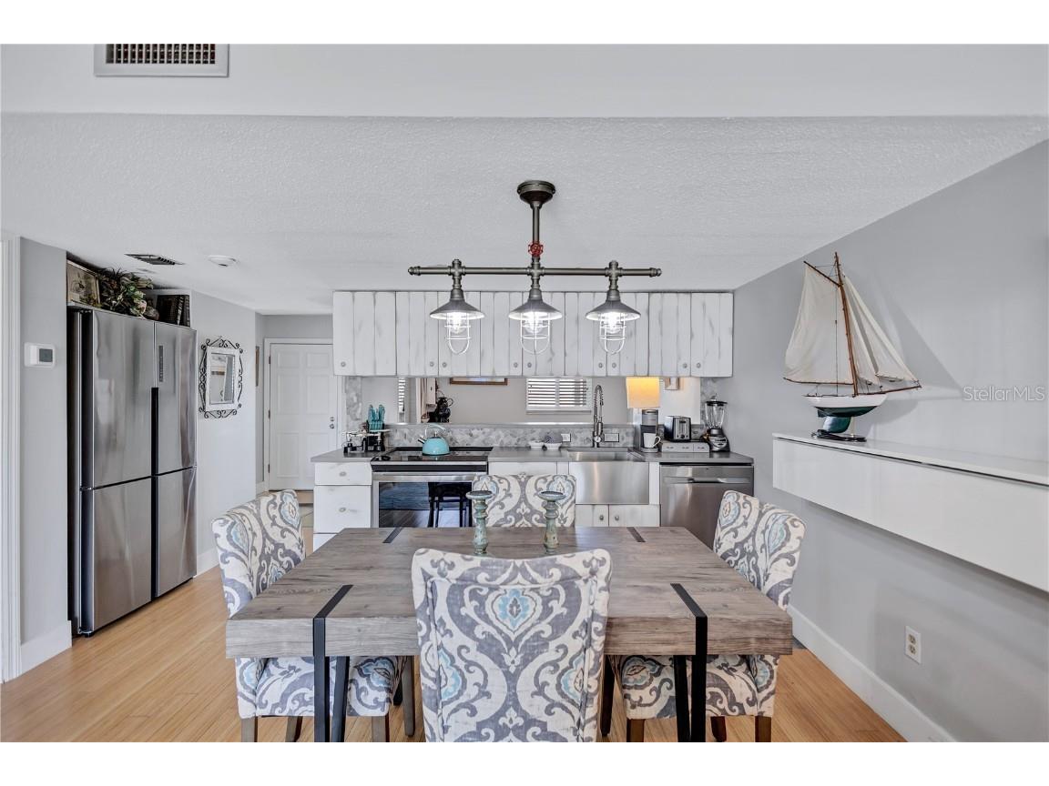 845 Benjamin Franklin Drive #302 Sarasota FL 34236 A4651519 image19