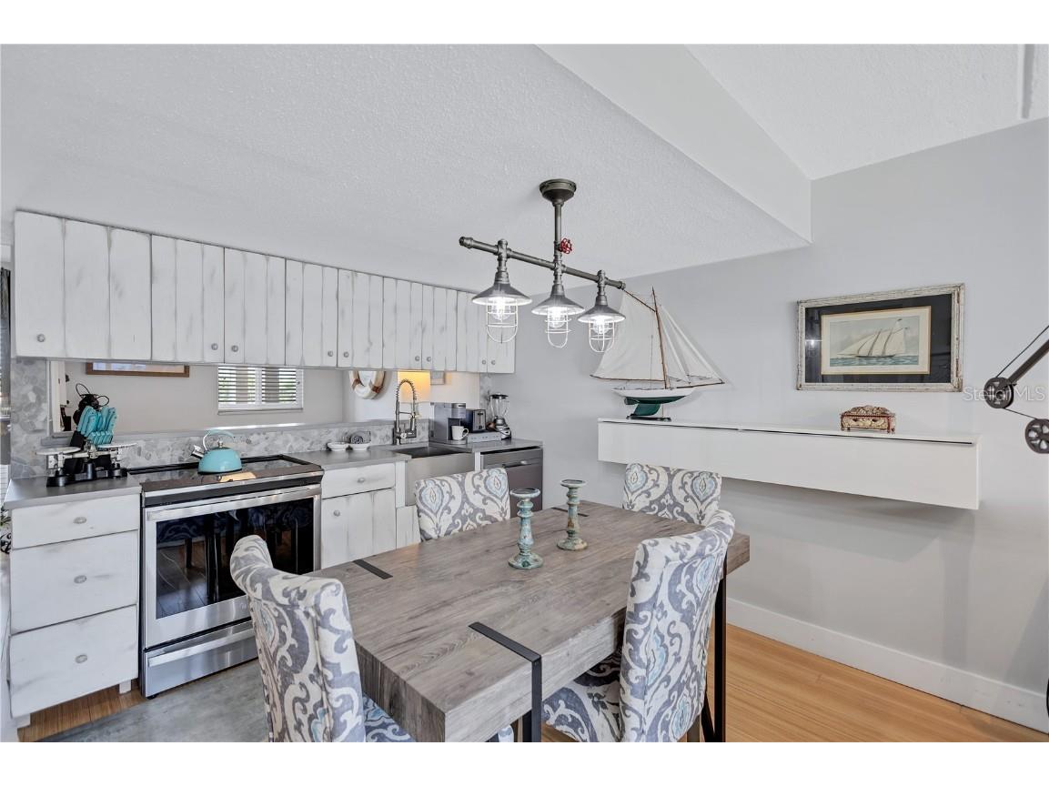 845 Benjamin Franklin Drive #302 Sarasota FL 34236 A4651519 image22