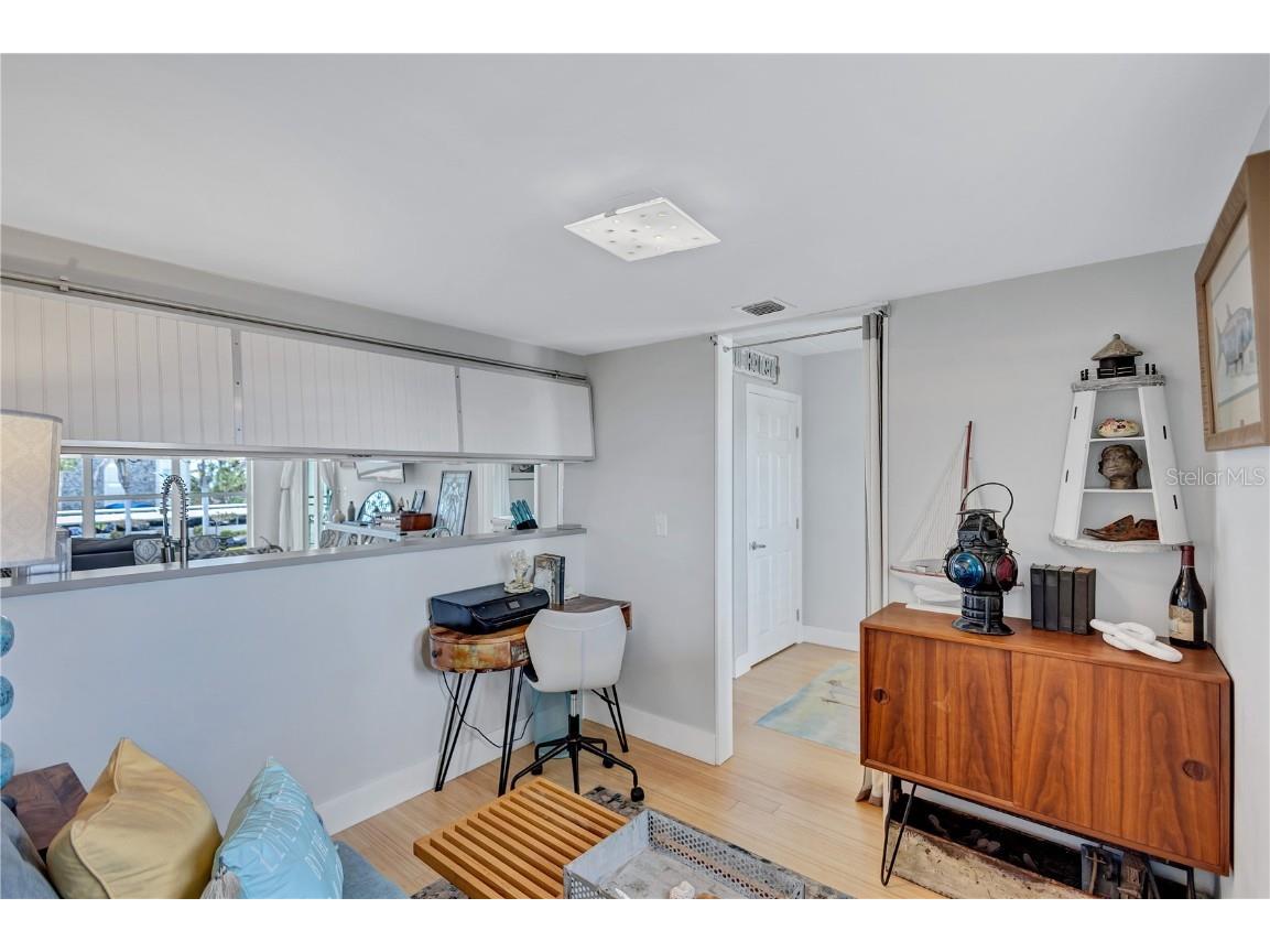 845 Benjamin Franklin Drive #302 Sarasota FL 34236 A4651519 image25