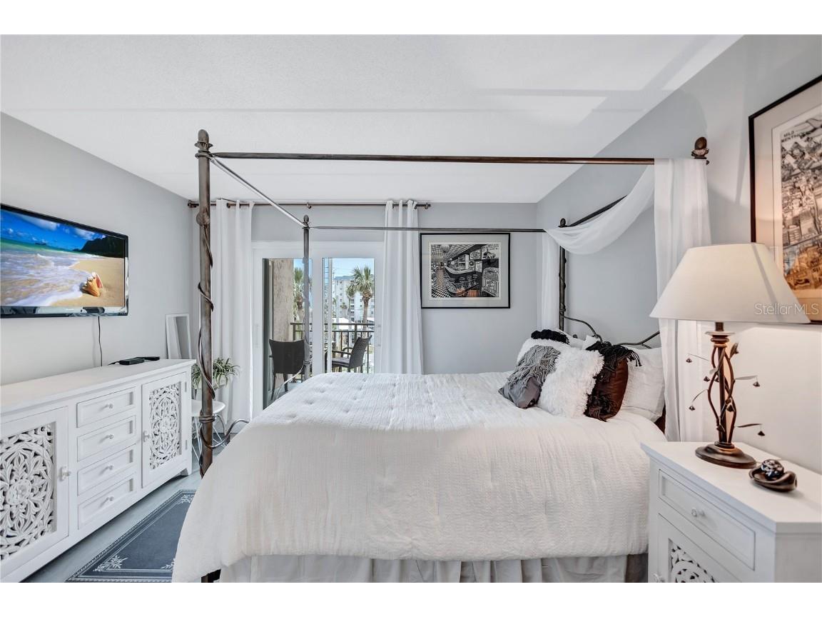 845 Benjamin Franklin Drive #302 Sarasota FL 34236 A4651519 image28