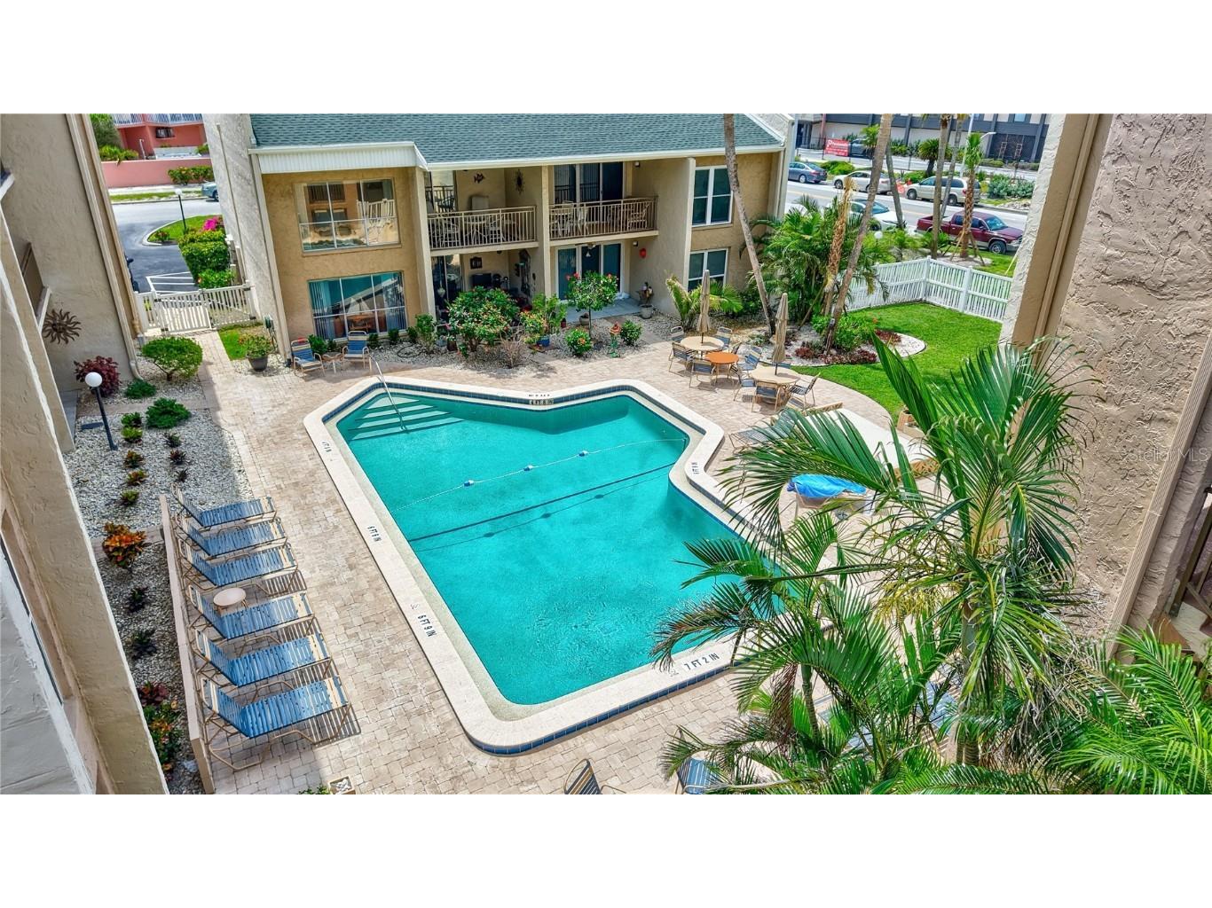 845 Benjamin Franklin Drive #302 Sarasota FL 34236 A4651519 image38