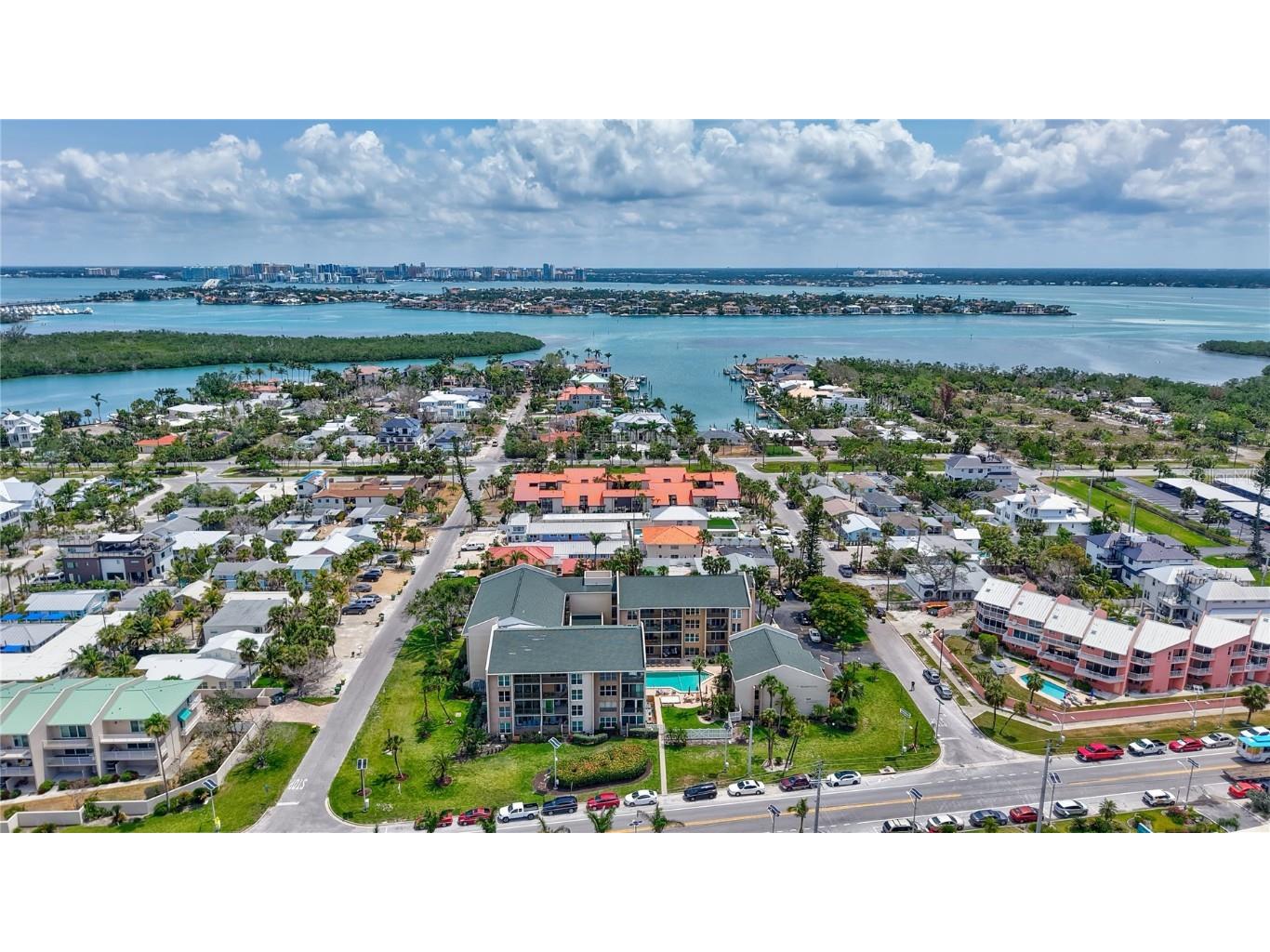 845 Benjamin Franklin Drive #302 Sarasota FL 34236 A4651519 image58