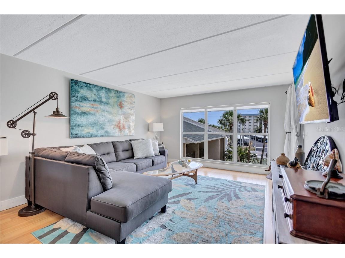 845 Benjamin Franklin Drive #302 Sarasota FL 34236 A4651519 image8