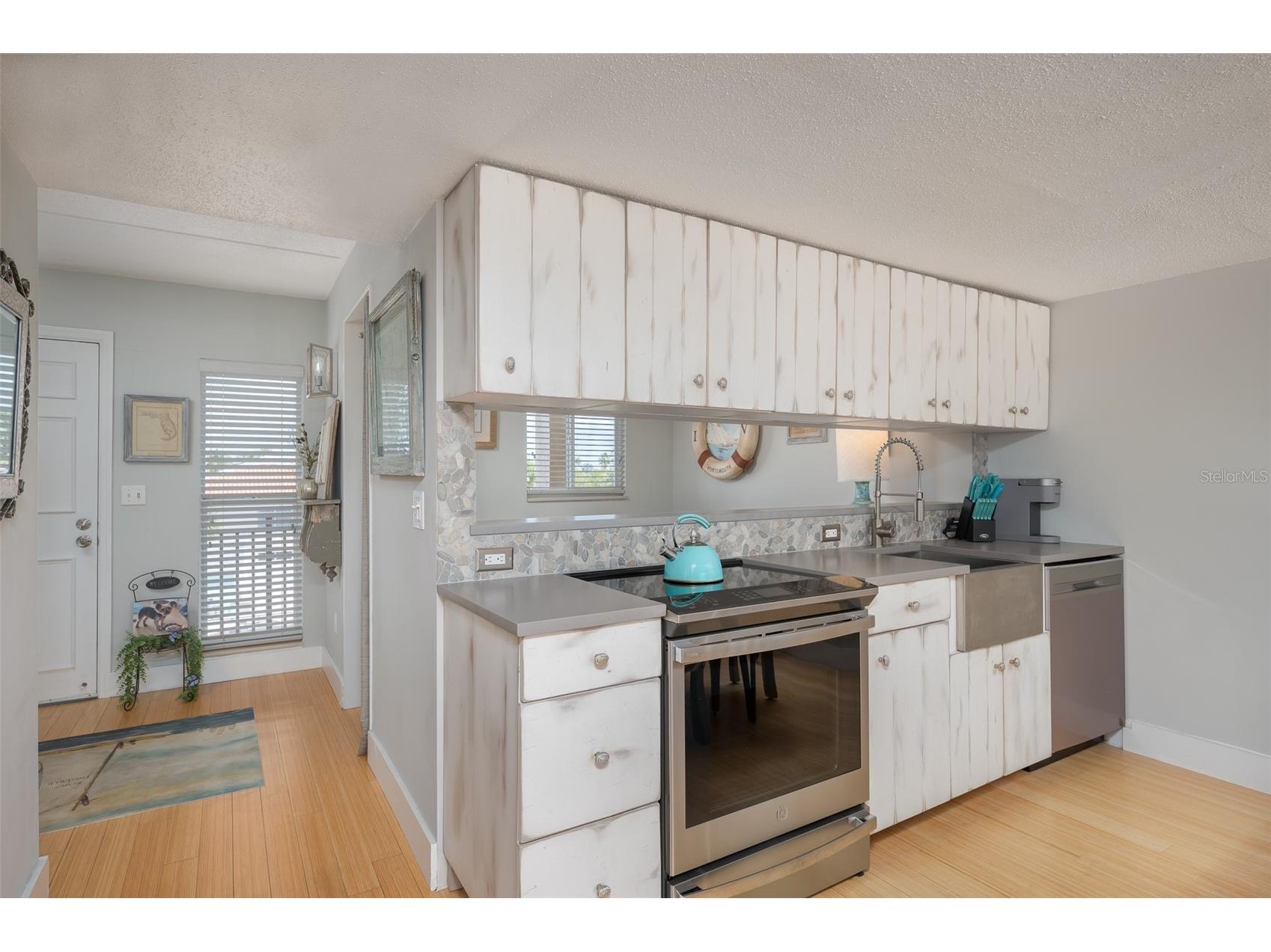 845 Benjamin Franklin Drive #302 Sarasota FL 34236 A4696614 image12