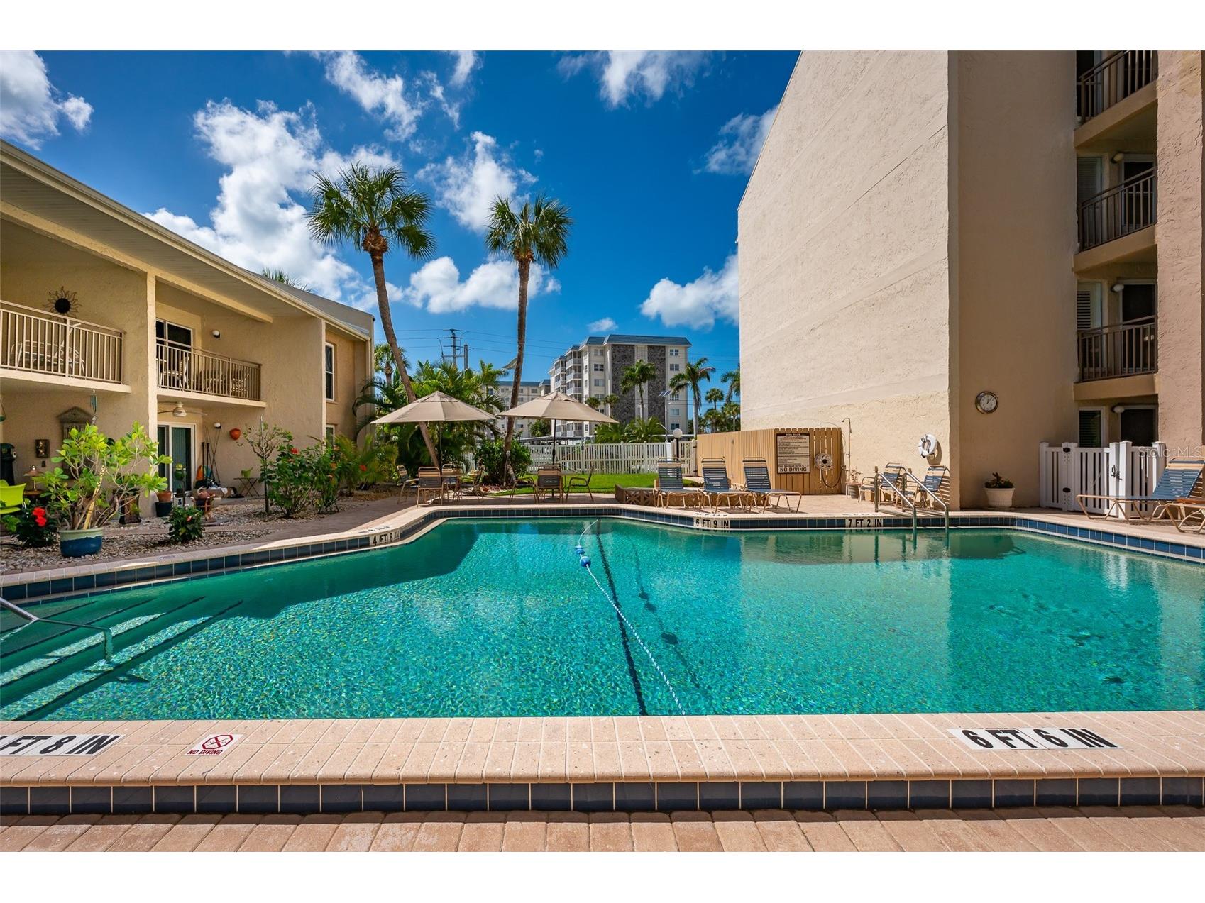 845 Benjamin Franklin Drive #302 Sarasota FL 34236 A4696614 image25