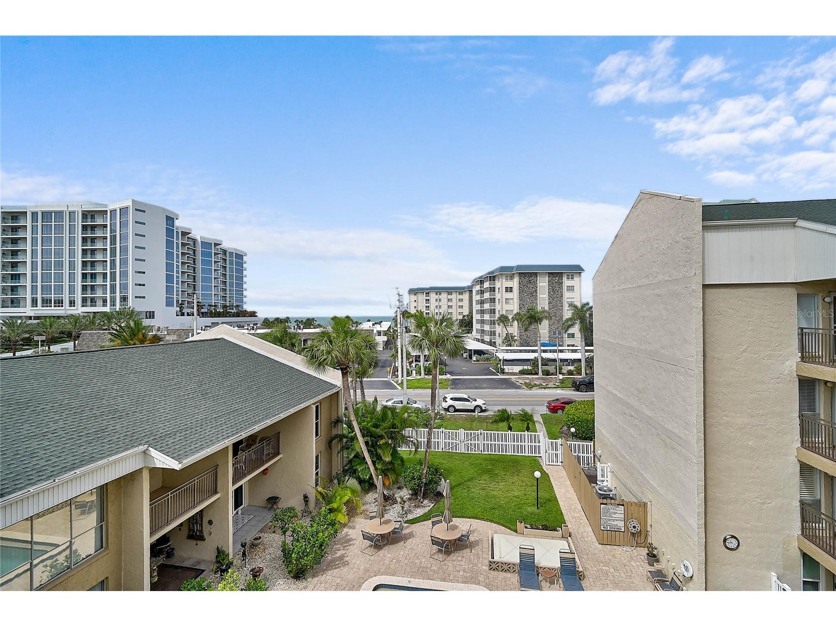 845 Benjamin Franklin Drive #402 Sarasota FL 34236 A4695523 image19