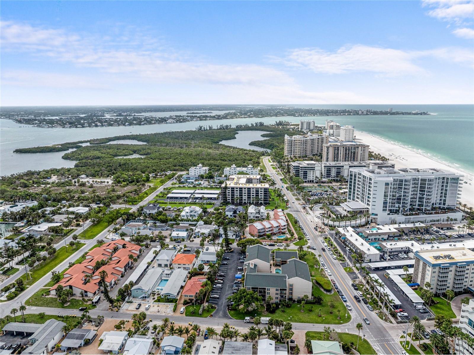 845 Benjamin Franklin Drive #402 Sarasota FL 34236 A4695523 image30