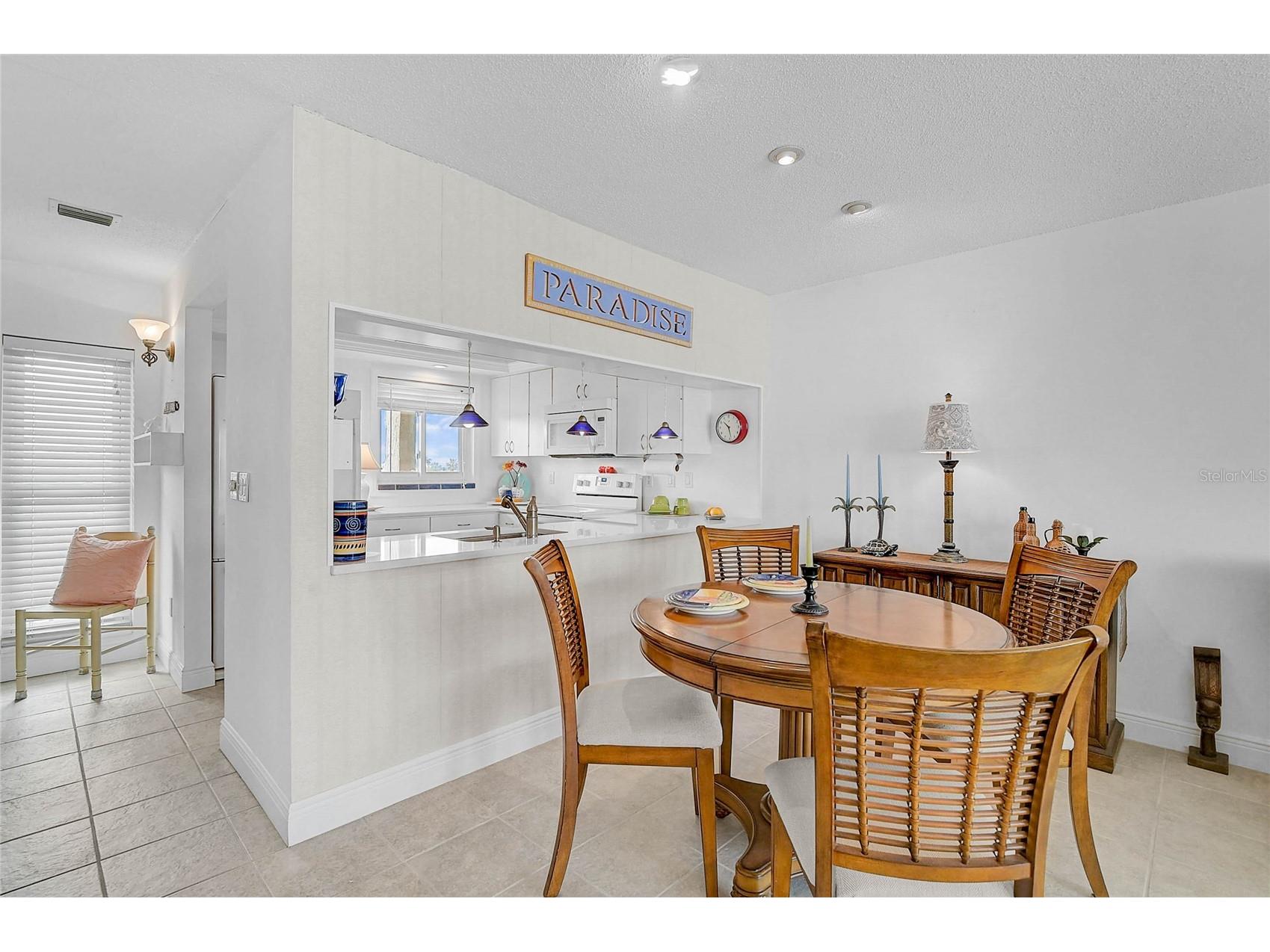845 Benjamin Franklin Drive #402 Sarasota FL 34236 A4695523 image7