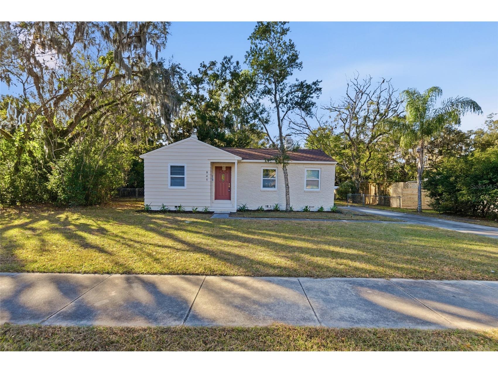 845 E 20th Street Sanford FL 32771 O6375596 image1