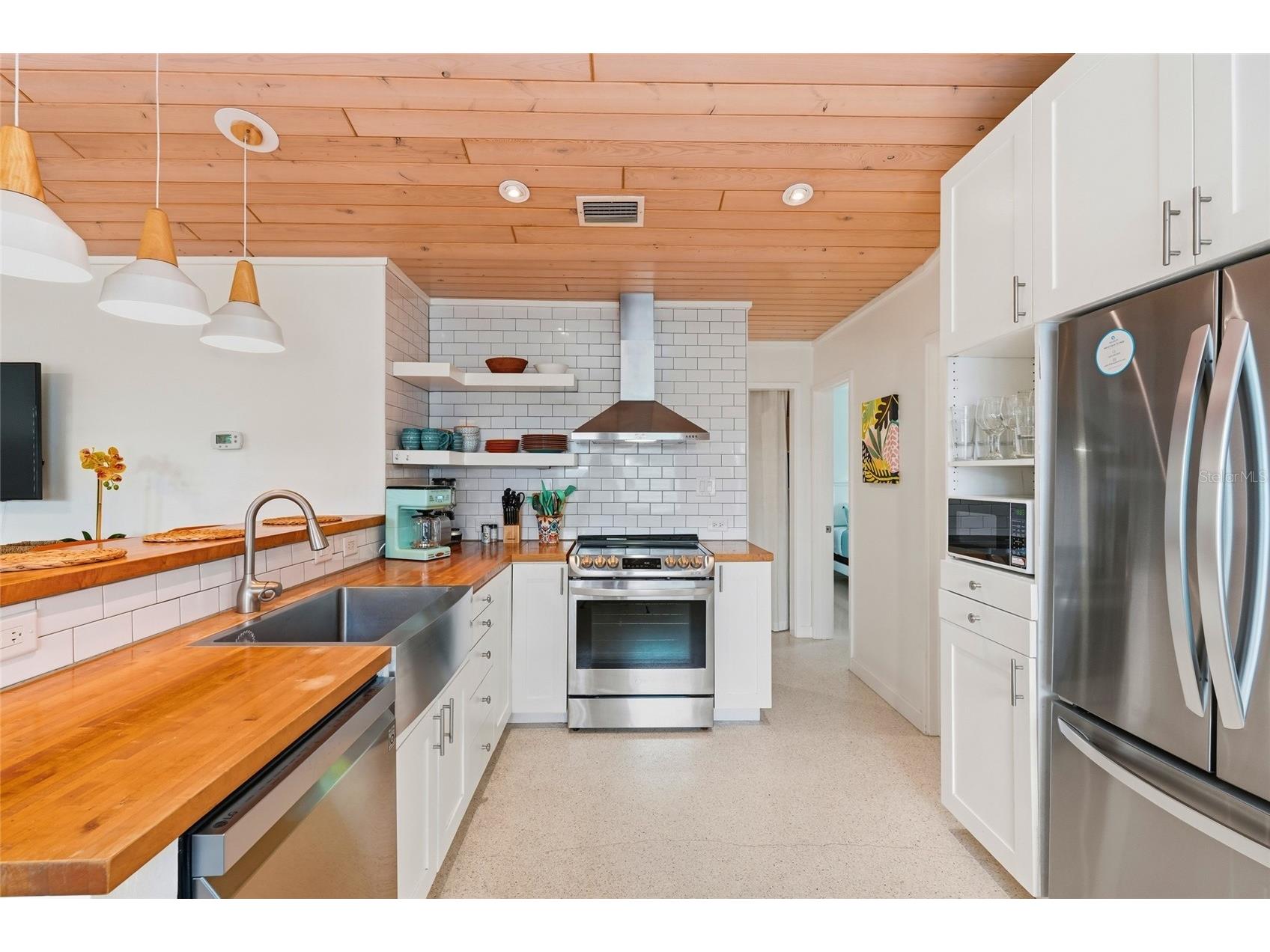 845 Highland Street Sarasota FL 34234 A4692698 image12