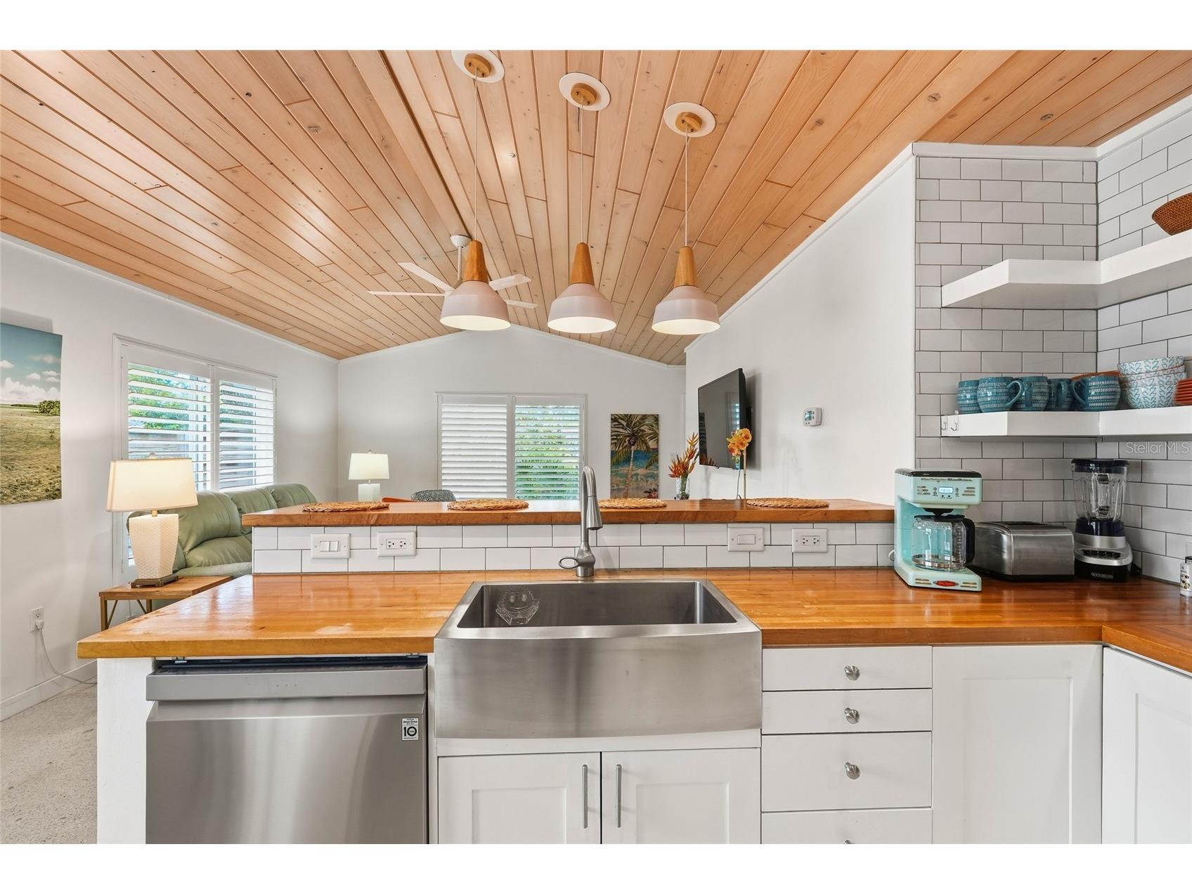 845 Highland Street Sarasota FL 34234 A4692698 image14