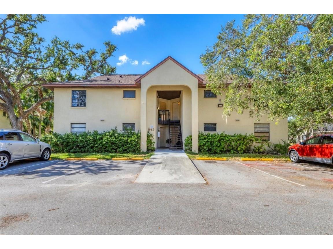 845 Mecca Drive #D Sarasota FL 34234 A4630109 image1