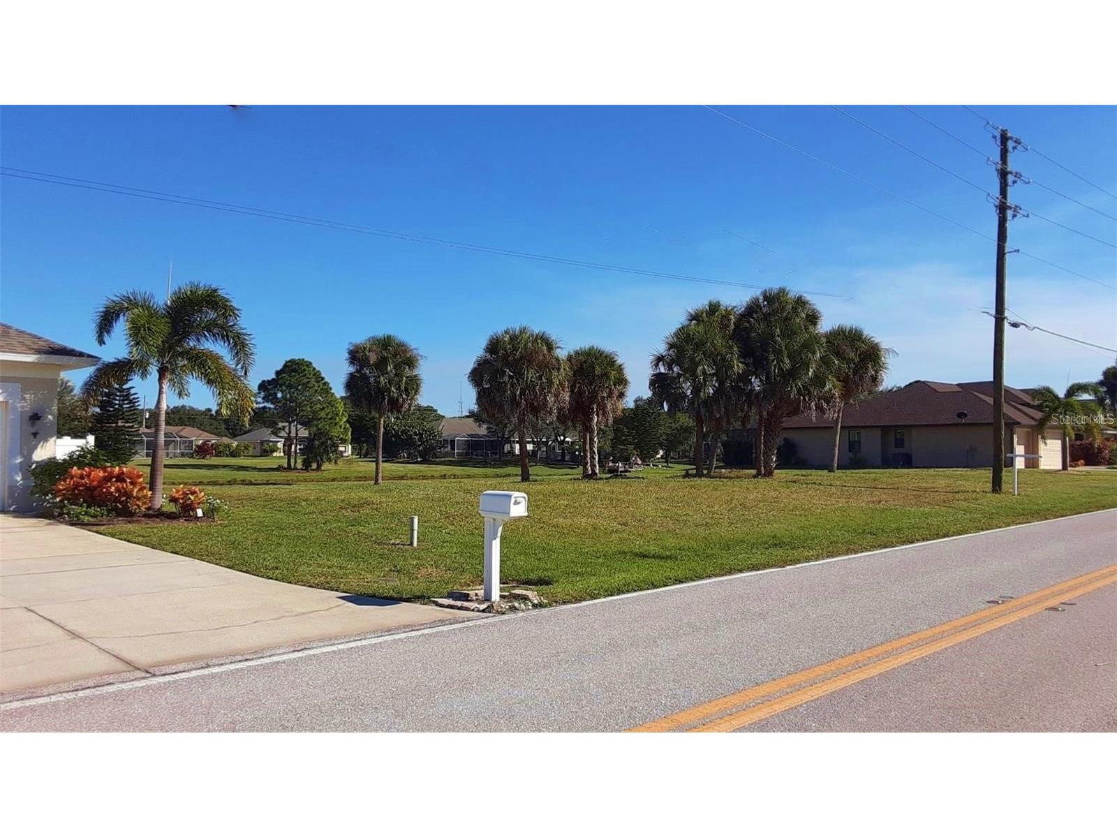 845 Rotonda Circle Rotonda West FL 33947 - ROTONDA RIVER A4690430 image9